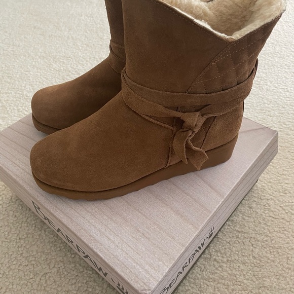 BearPaw Maxine Boots - Picture 3 of 9